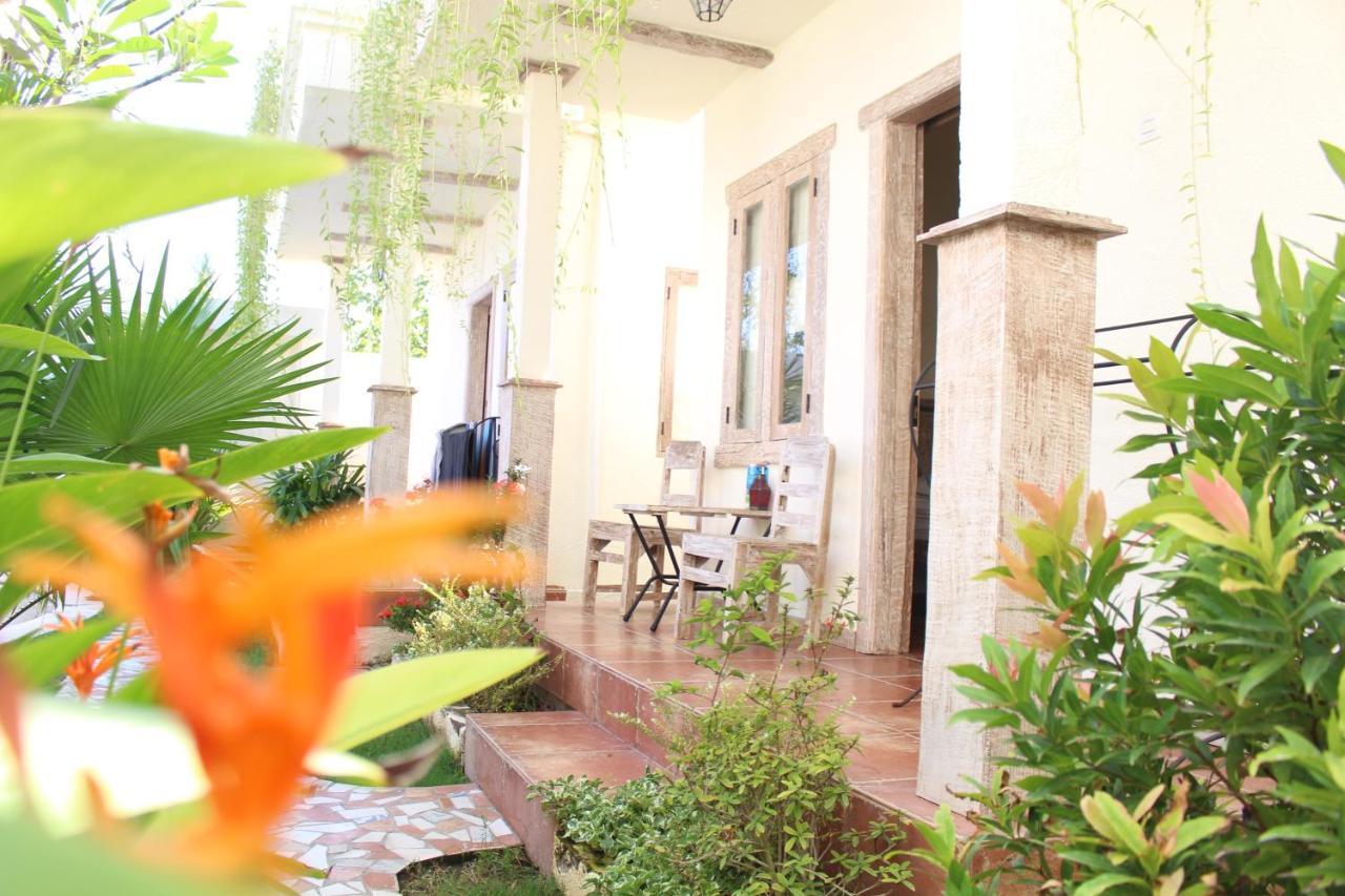 Mango 5 Hotel Amed  Bagian luar foto